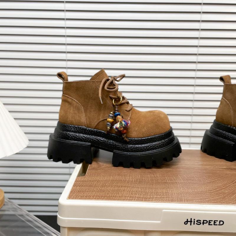 

[Suding] Меховые ботинки на толстой подошве с большим носком, короткие ботинки Мартин, женские 2025 новые повседневные универсальные короткие ботинки на шнуровке, тренд 40 верблюд