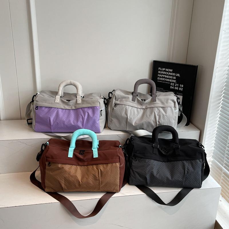 Fitness Bag New Large-capacity Travel Bag Women's Fashion Lightweight Portable Messenger Sports Fitness Bag Short-distance Storage Bag