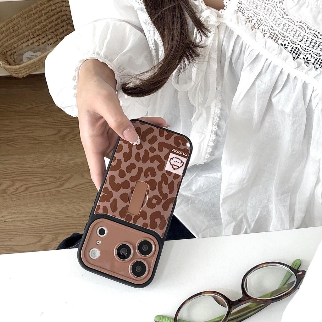 Leopard Print Invisible Ring Holder iPhone 16/15/17 Pro Max Drop-Proof Apple Case