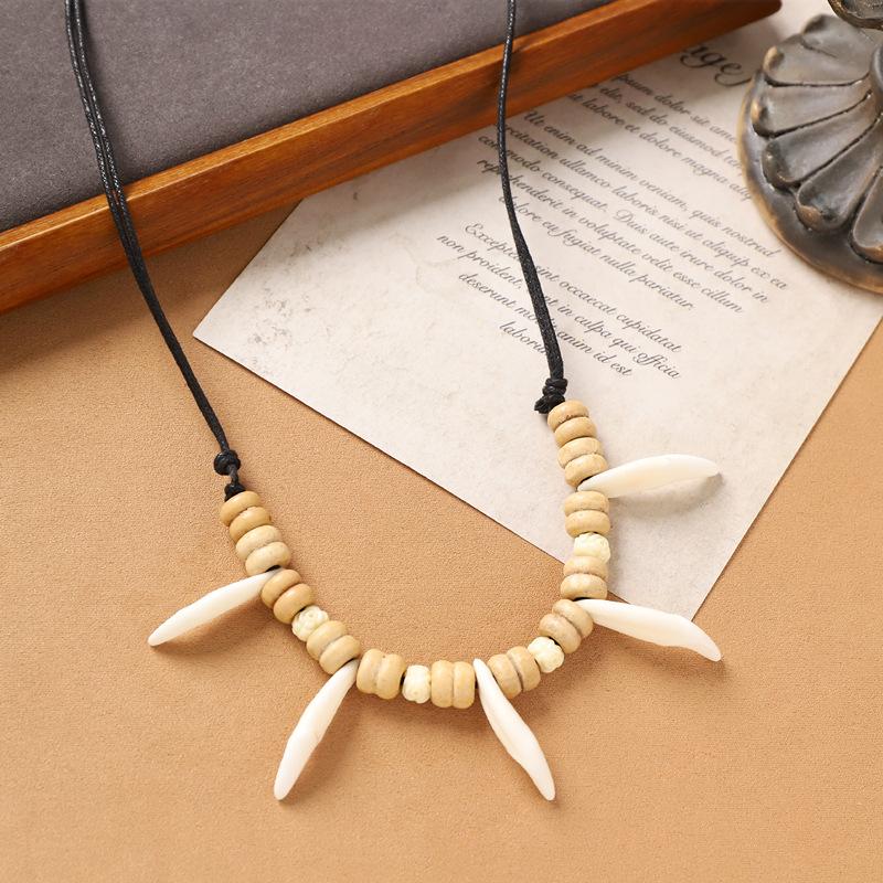 Handwoven dog tooth necklace retro horse tooth pendant Tibetan men's and women's personalized collarbone chain with jewelry