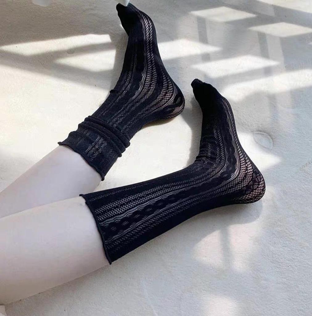 Elegant White Cable Knit Mid-Calf Socks: Women's Ballet Style Lace Mesh Leg Warmers