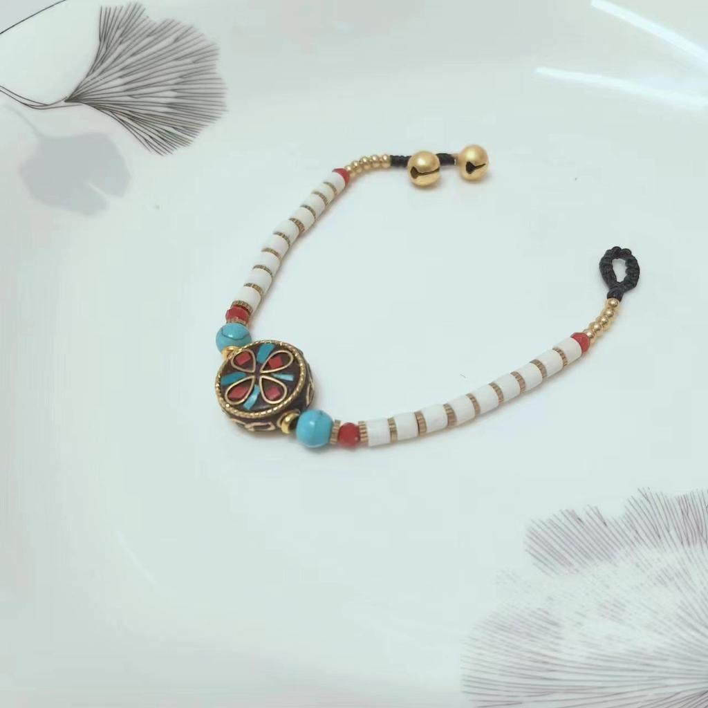 Tibetan Ethnic Style Handmade Women's Bracelet: Retro Nepalese Woven Rope