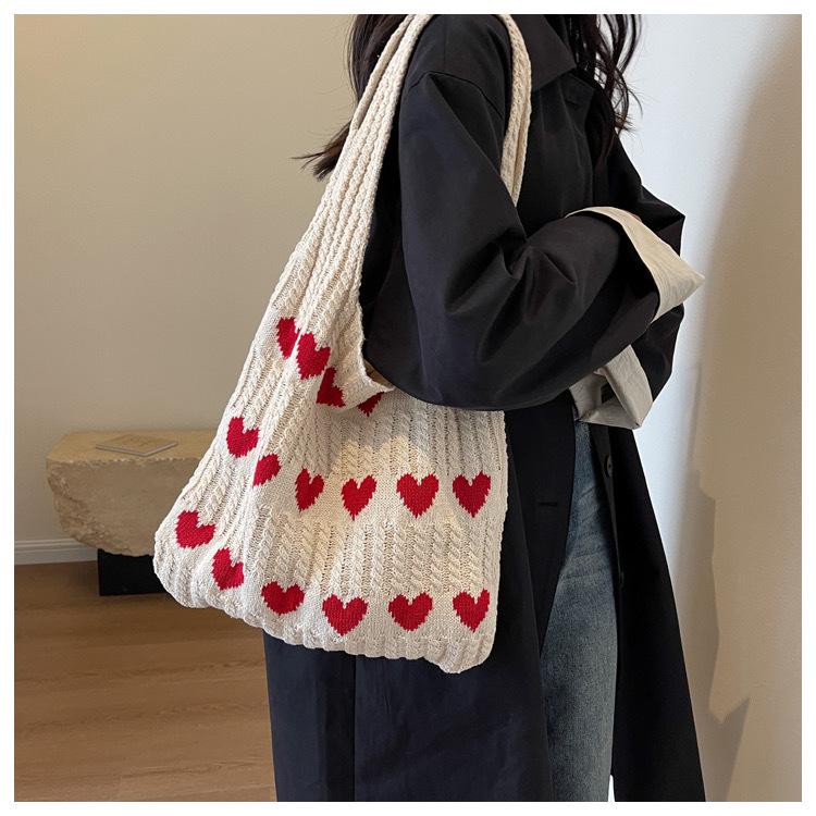 2023 Exclusive Large Capacity Heart Pattern Knitted Tote Bag