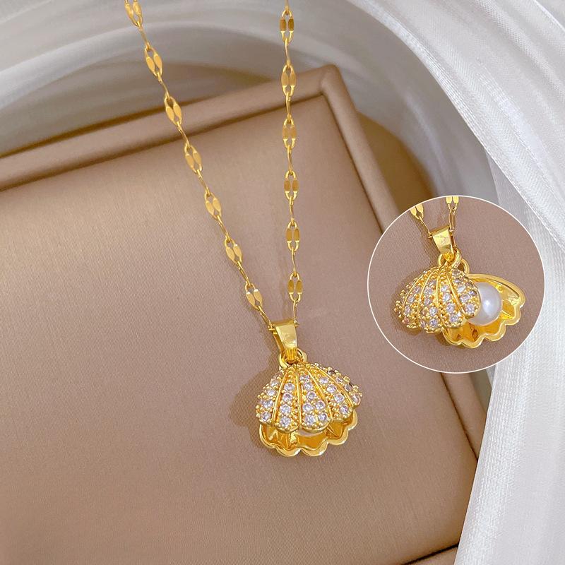 

1Pc Korean Style Starfish Shell Zircon Inlaid Open Shell Pearl Pendant Necklace for Women Female Stainless Steel Artificial Pearls Jewelry