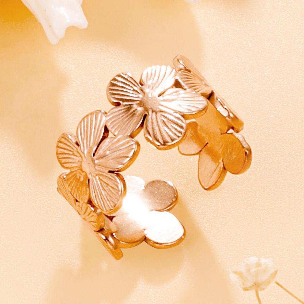 Adjustable Floral Gold-Plated Stainless Steel Ring - Fade Resistant, European & American Resort Style for Women