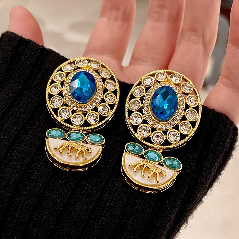 Vintage Blue Glass Bow Earrings - Retro Design Ornament