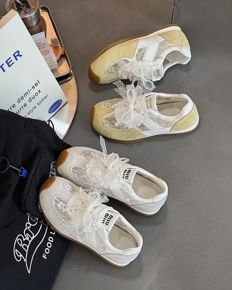 Lace breathable sports casual fashion low heel lightweight women's shoes 2025 spring and summer new versatile Internet celebrity board shoes