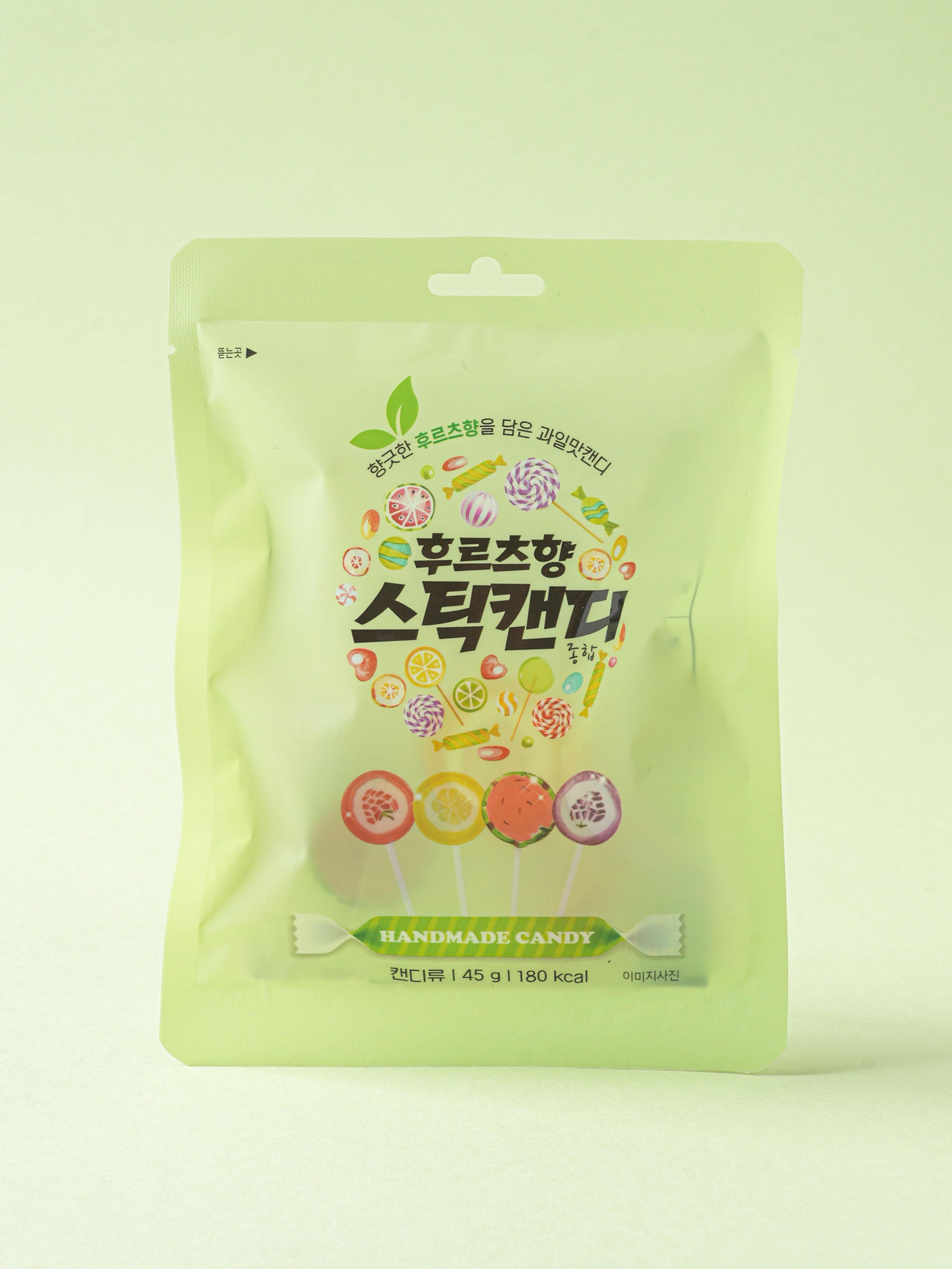 Разноцветные леденцы на палочке с фруктовыми вкусами 45 г 1ea