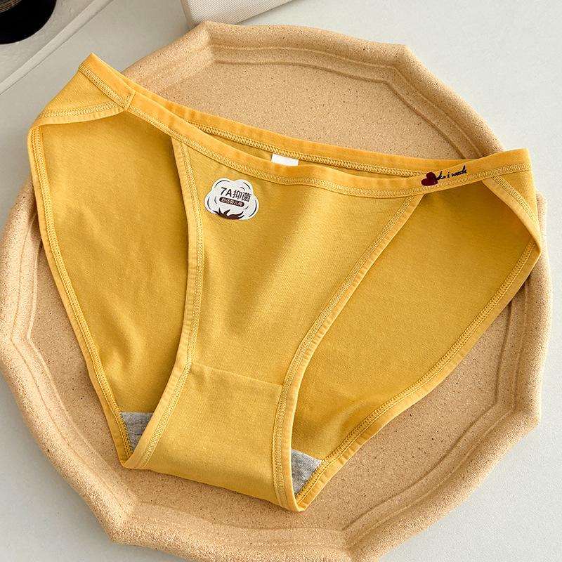 Ladies Spring and Autumn Cotton Grade 7A Antibacterial Comfortable Breathable No Trace Underwear