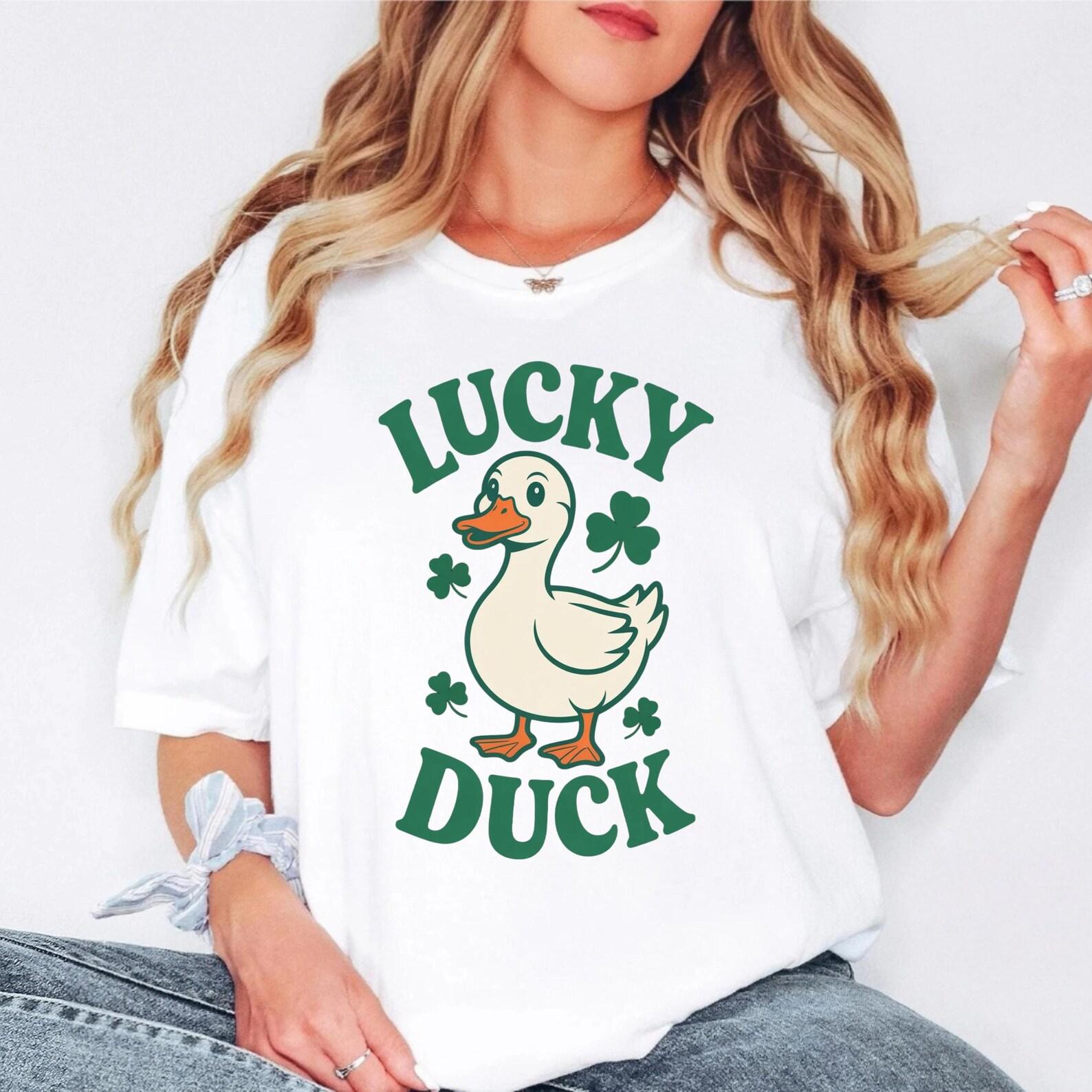 Lucky Duck Shirt – St Patrick’s Day Duck Shirt, Funny Irish Shirt, Shamrock Duck Tee, Cute Duck Lover Gift, Paddy’s Day Shirt M