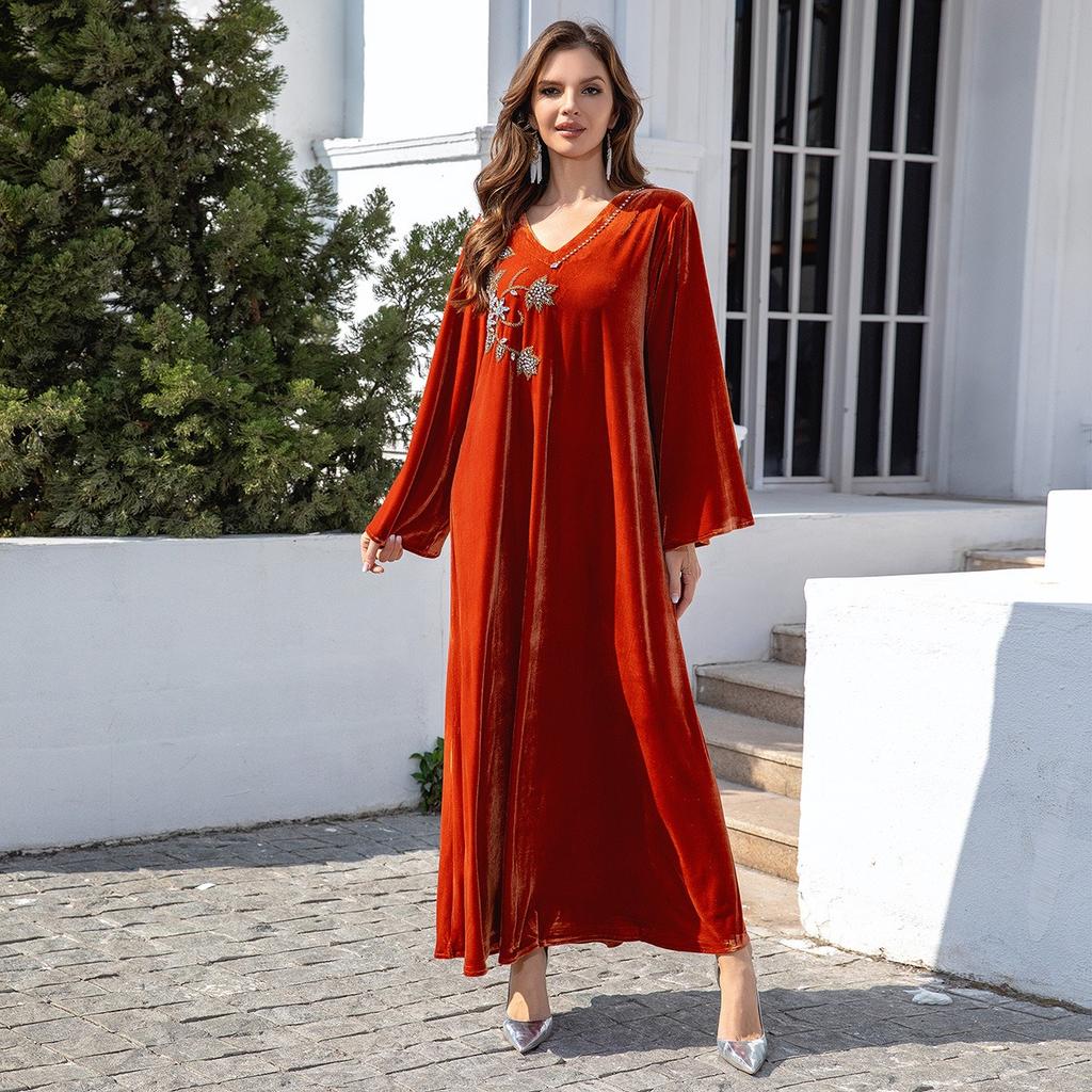 OEM Custom Winter Embroidered Maxi Dress, Women's Elegant Fashion Velvet Dress, Factory Direct Autumn Winter Long Skirt