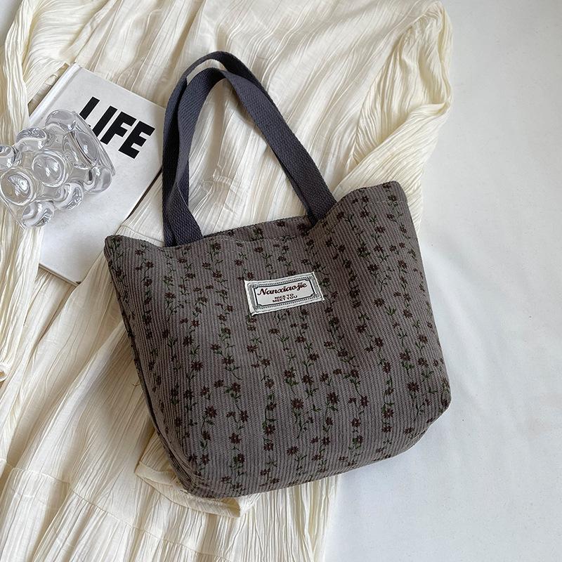 Premium Commuter Tote Bag Large Capacity New Niche One Shoulder Handbag for Women Versatile Mommy Bag