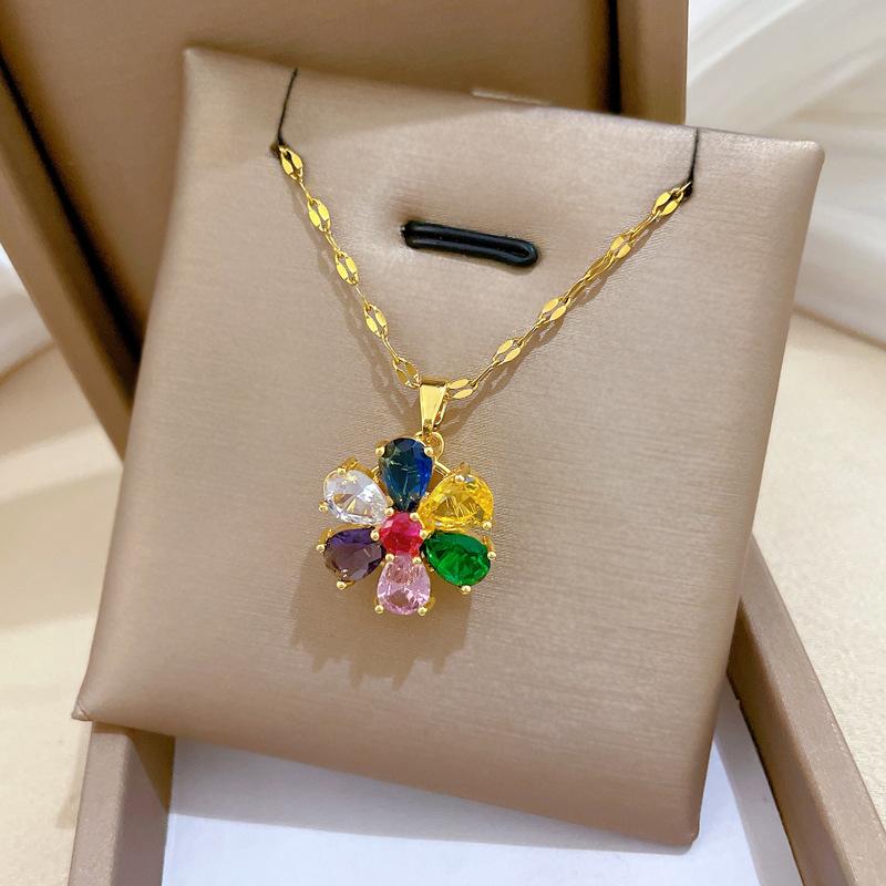 Rotating six leaf flower, necklace, light luxury style, full diamond necklace, women's versatile collarbone chain, titanium steel chain