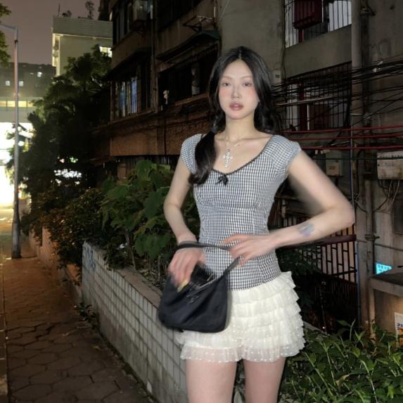 Y2k Sexy Streetwear T-Shirts Women American Retro Vintage Harajuku Striped Lace Patchwork Bow Slim Tees Tops Summer