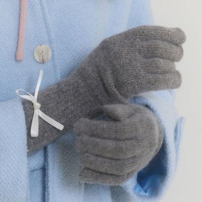 PINK PINEAPPLE SATIN RIBBON GLOVES_GREY