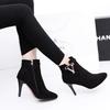 Nowe buty damskie zamszowe spiczaste krótkie buty gruby obcas klamra do paska szpilki modne buty
