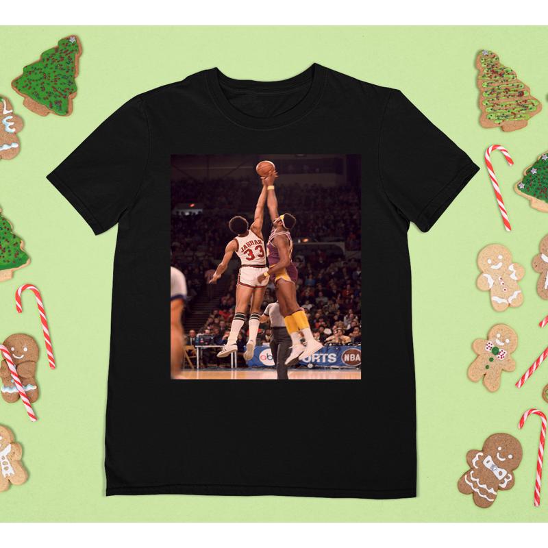 Abdul Jabbar Vs Wilt Chamberlain Jump Ball Unisex All Size Gifr For Family Ng2567 T Shirt