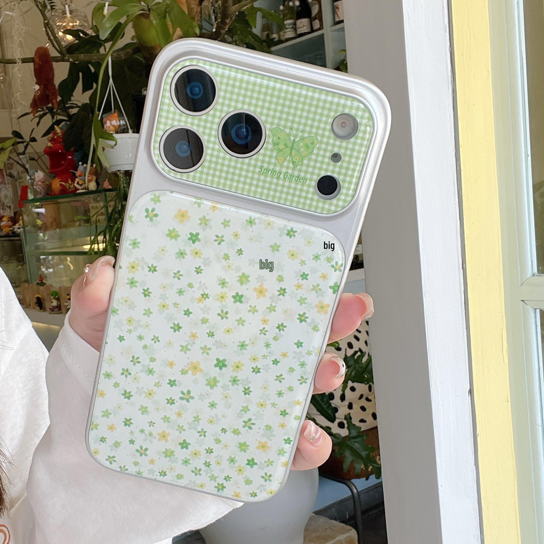 

Floral Plaid Apple iPhone 13/14/15/16PM Case (Fits 17/17PM) 16 Pro Max