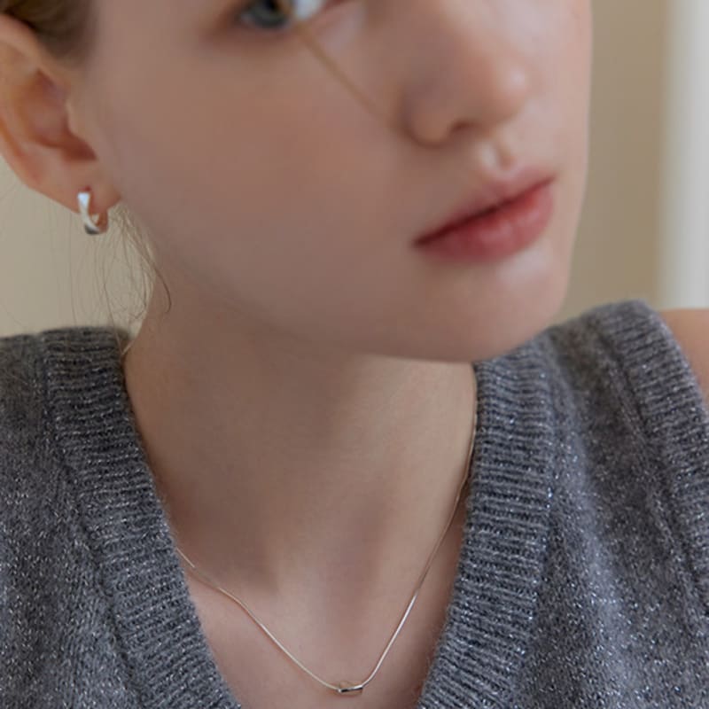 Lewe Edge Wave Shiny Chain Necklace