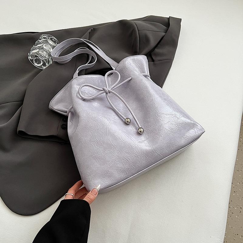 Simple large-capacity tote bag women's bag 25 new high-end bucket bag simple shoulder handbag