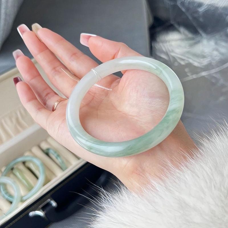 Ice Transparent Imitation Jade Bracelet Smooth Polished Perfect For Daily Wear Elegant Gift For Women