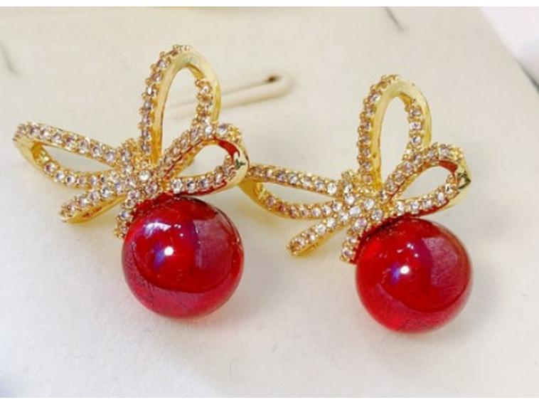 

Серьги-гвоздики из серебра 925 пробы в стиле ретро с красной эмалью - Высококлассные, нишевые, универсальные осенне-зимние пусеты