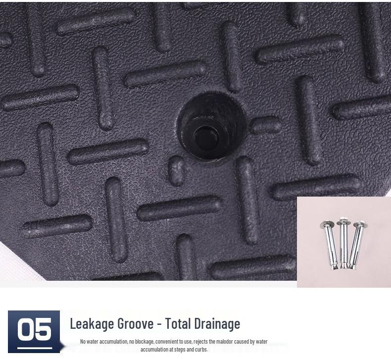 Uphill Assist Rubber Curb Ramp for Cars: Triangular Climbing Pad