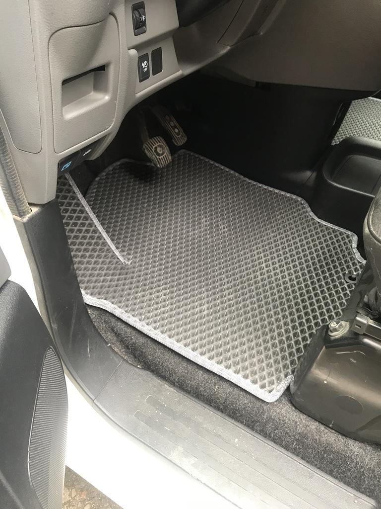 Maty EVA do elektr. (czarny) dla Nissana NV200 2009-