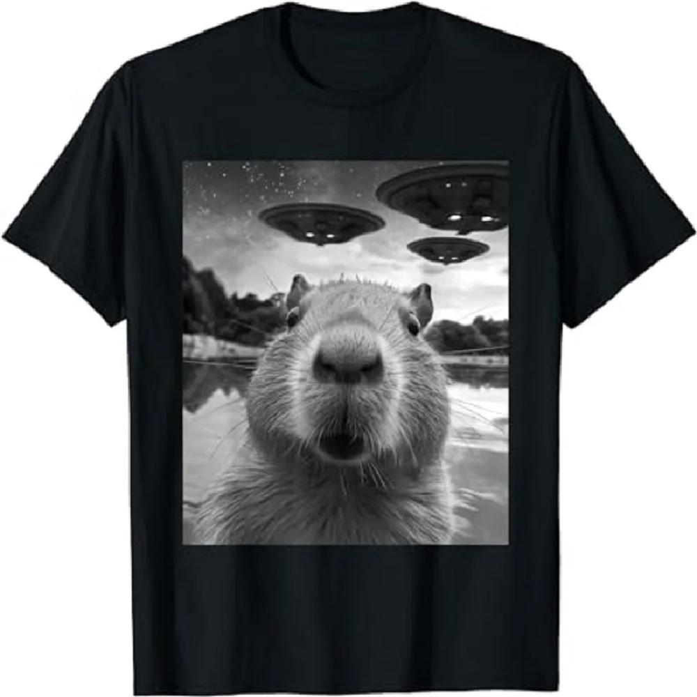 

Funny Graphic Tee Capybara Selfie with UFOs Weird T-Shirt 80154 XXXXXL чорний
