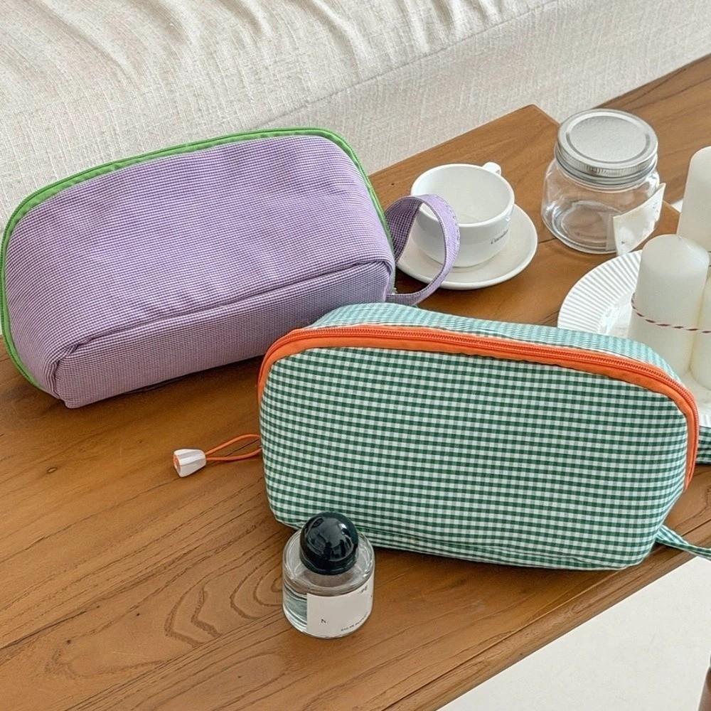 Pillow Shaped Makeup Organizer Bag Large Capacity Makeup Bag Fresh Style Toiletry Bag Portable Use