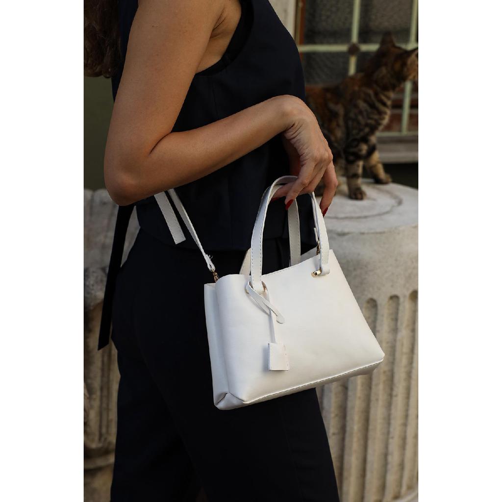 Damen-Umhängetasche mit zwei Fächern in Weinrot