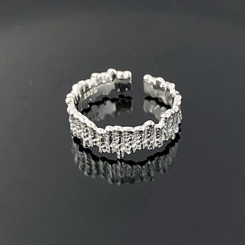 Trendy Adjustable Intertwined Ring for Women - Versatile Statement Accessory Open Adjustable