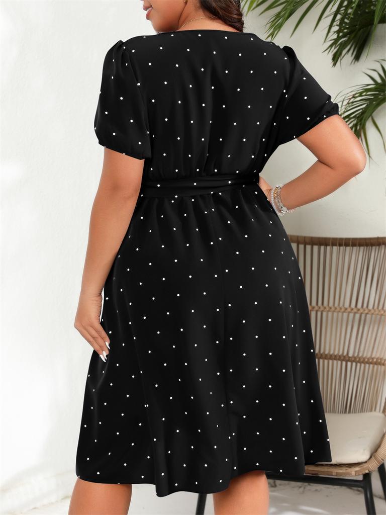 GIBSIE Große Größen Quadratischer Ausschnitt Gepunktetes Gürtelkleid Damen Elegant Retro Puffärmel Hohe Taille Sommer A-Linie Großer Schwung Kleider