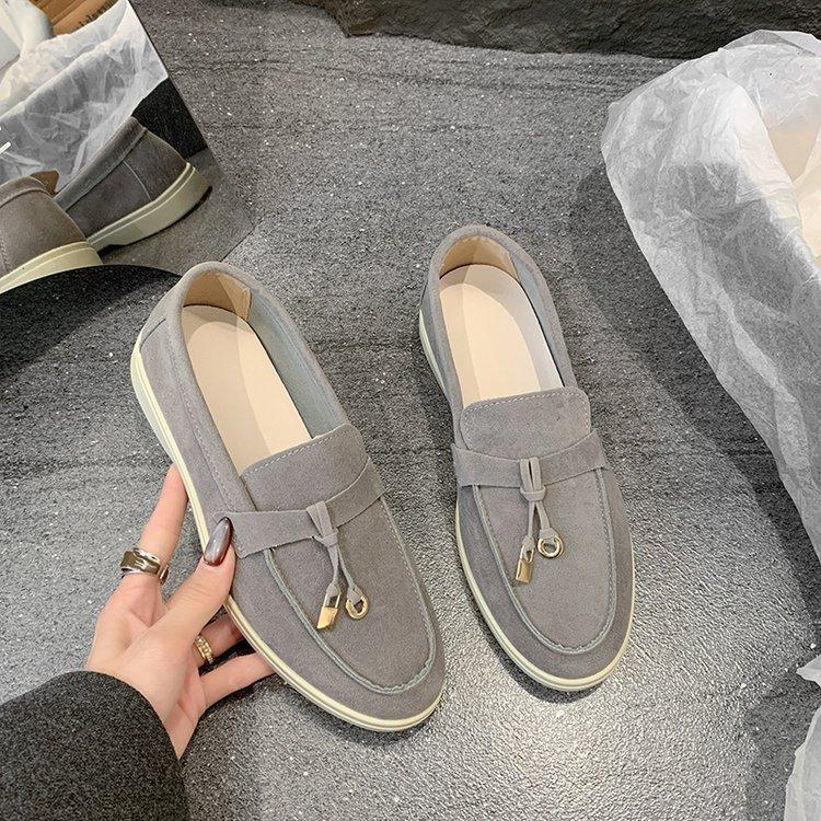 

Классическая новая нишевая модная повседневная обувь на плоской подошве, ленивая, на одной педали, удобная, универсальная, с мягкой подошвой, с мягким верхом, на белой подошве, женская 43 серый