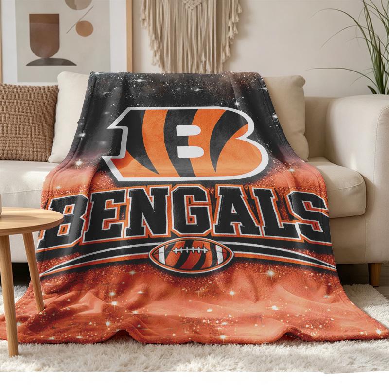 Cincinnati Bengals Soft and comfortable flannel Suitable for sofas living rooms outdoor camping travel and also makes a great anniversary gif