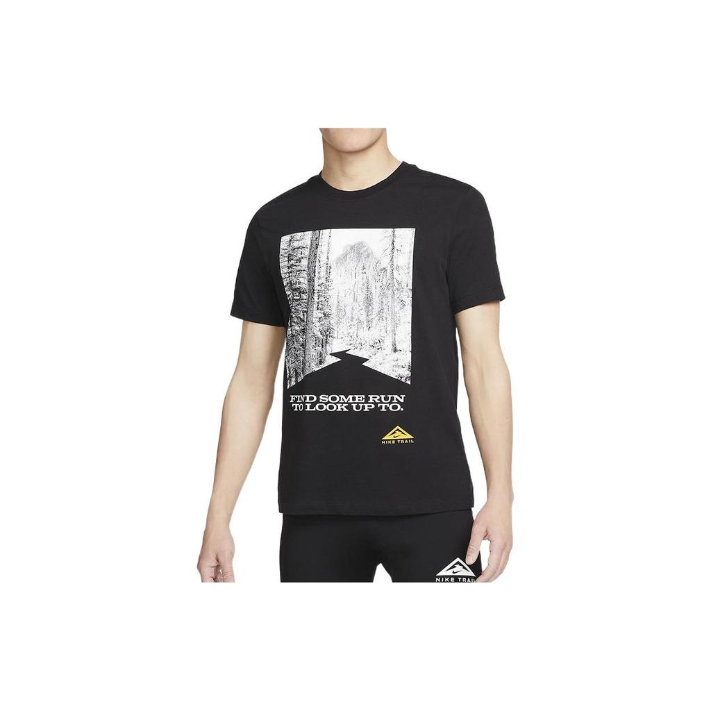Nike Camiseta Masculina Manga Curta Gola Careca Estampa de Paisagem Carta Tops Preto DM5434-010