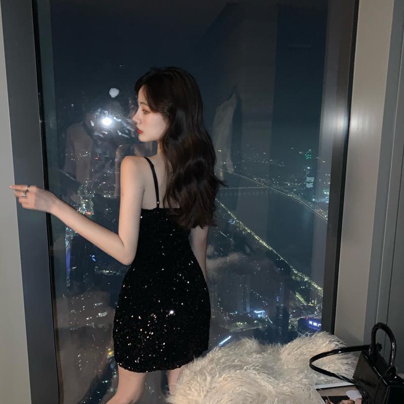 Sequin Camisole Dress with Coat - Women's Autumn/Winter Hip-Wrapping Black Evening Dress