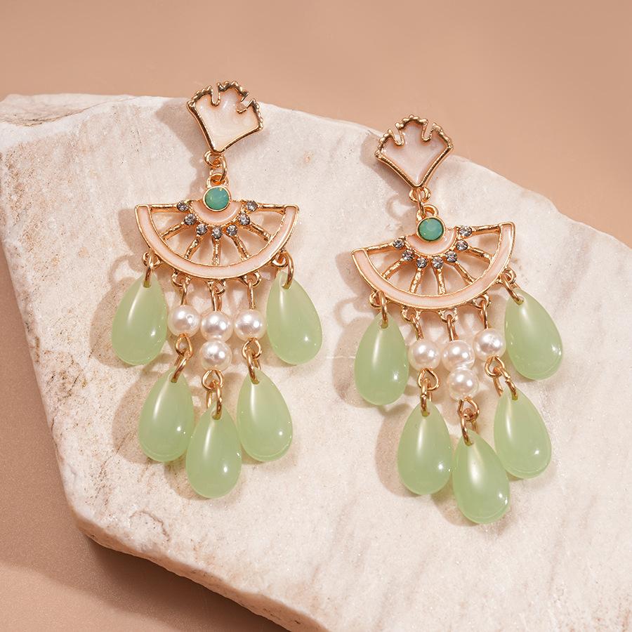 

Diamond-set imitation pearl glass dripping oil ginkgo biloba leaf water drop fringed silver needle earrings personalized niche earrings