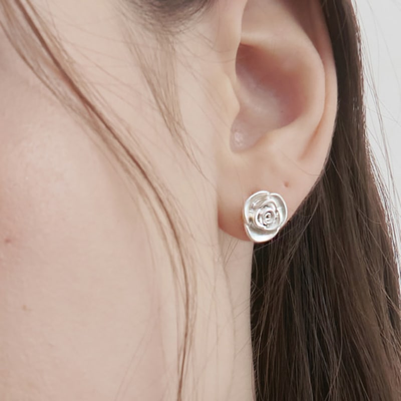 

SOSOO Simple Rose Earrings gold