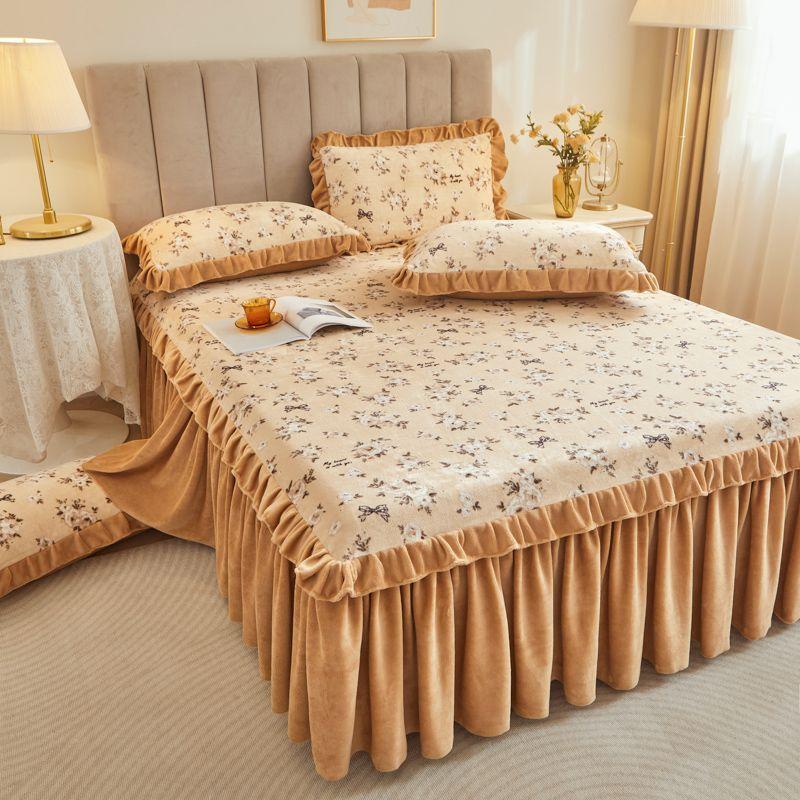 3 stücke Kleine Blumenmuster Plüsch Bett Rock Winter Dicke Volant Rand Tagesdecke Matratze Schutzhülle Anti Slip Bettlaken