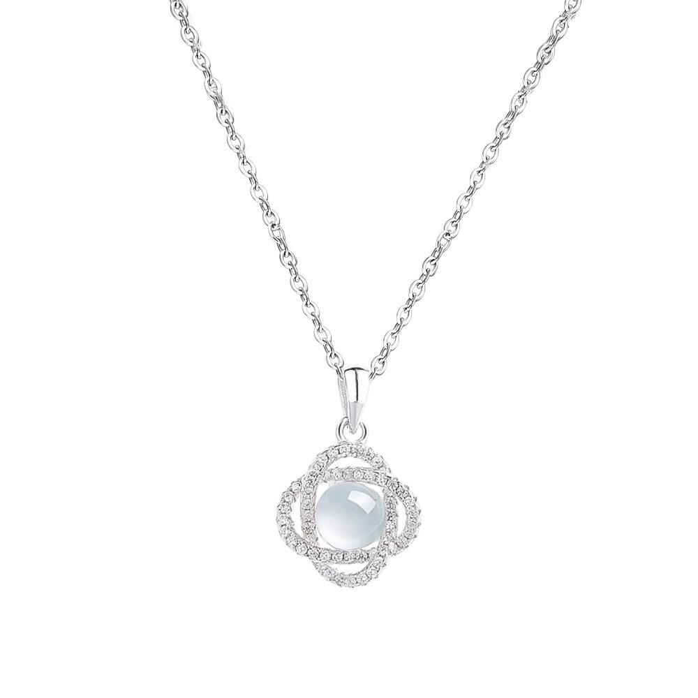 

S925 Sterling Silver Icy White Chalcedony Flower Necklace: Women s High-End Summer Luxury Clavicle Chain with Sparkling Diamond 925 Silver
