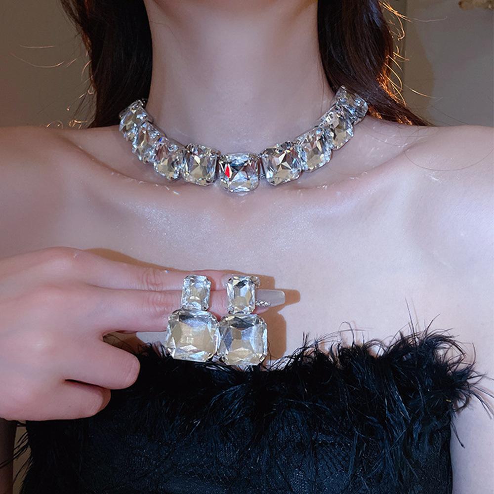 

Модні Ювелірні Вироби Для Жіночого Комплекту срібний