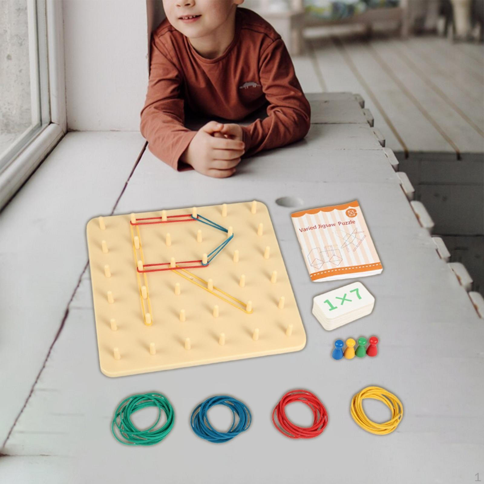 

Деревянная геодоска Математический стол Настольная игра Изучение геометрии с книгой шаблонов Графическая развивающая игрушка