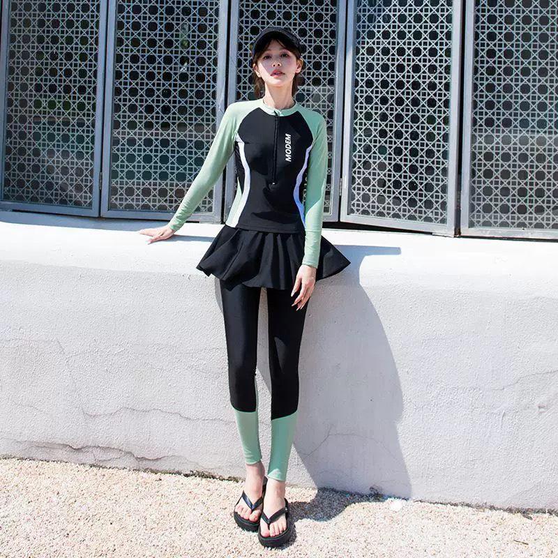 Women's 2025 Slimming Long Sleeve Swimsuit with Sun Protection - Jellyfish Suit for Surfing and Diving