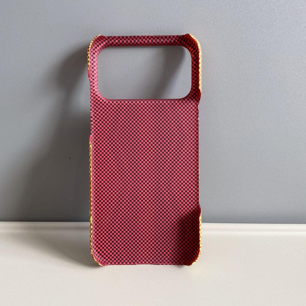 Applicable to iPhone17Promax mobile phone case Apple 16 Kevlar pattern 15 carbon fiber PC half pack 14 protective case