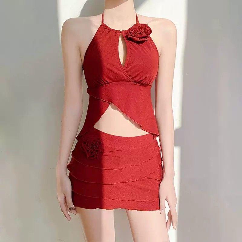 

Red beautiful neck split swimsuit women s new pure desire small chest hot spring high-end swimsuit 2XL темно-червоний колір