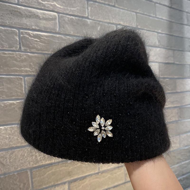 Chapeau tricoté en fourrure de lapin pour femme, mode automne et hiver, chapeau chaud épais, chapeau en laine polyvalent avec strass, protège-oreilles, chapeau de tête