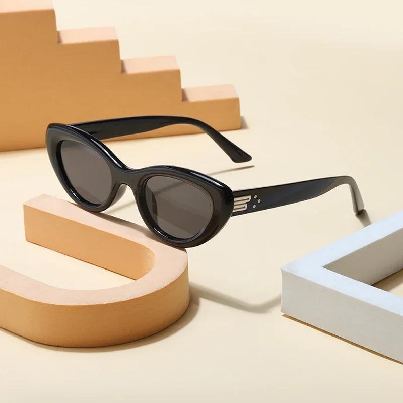 Cat Eye Sunglasses UV400 Women Fashion Small Oval Sun Glasses Trendy Minimalist Design Eyewear