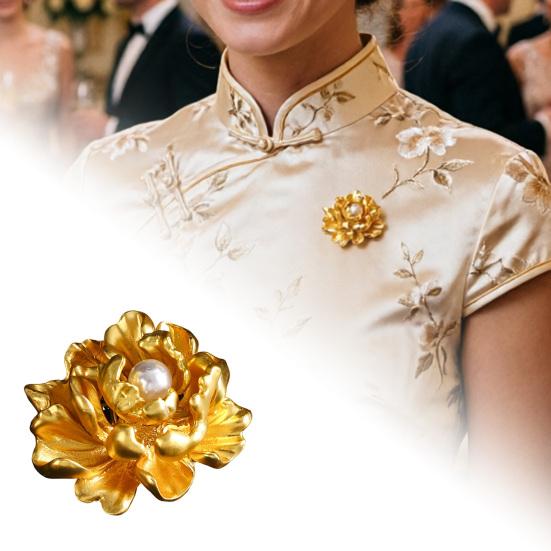 Faux Pearl Golden Peony Brooch Alloy Floral Lapel Pin Sweater Cardigan Coat Business Suit Clothing Accessories for Women Wife Girlfriend