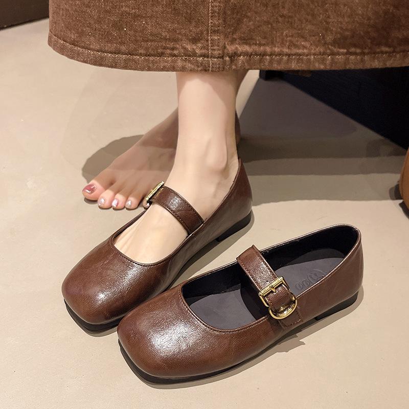 Retro Soft Leather Mary Jane Shoes for Women's 2025 Spring New Shallow Mouth One-word Strap Flat-soled Single Shoes with Skirts and Leather Shoes